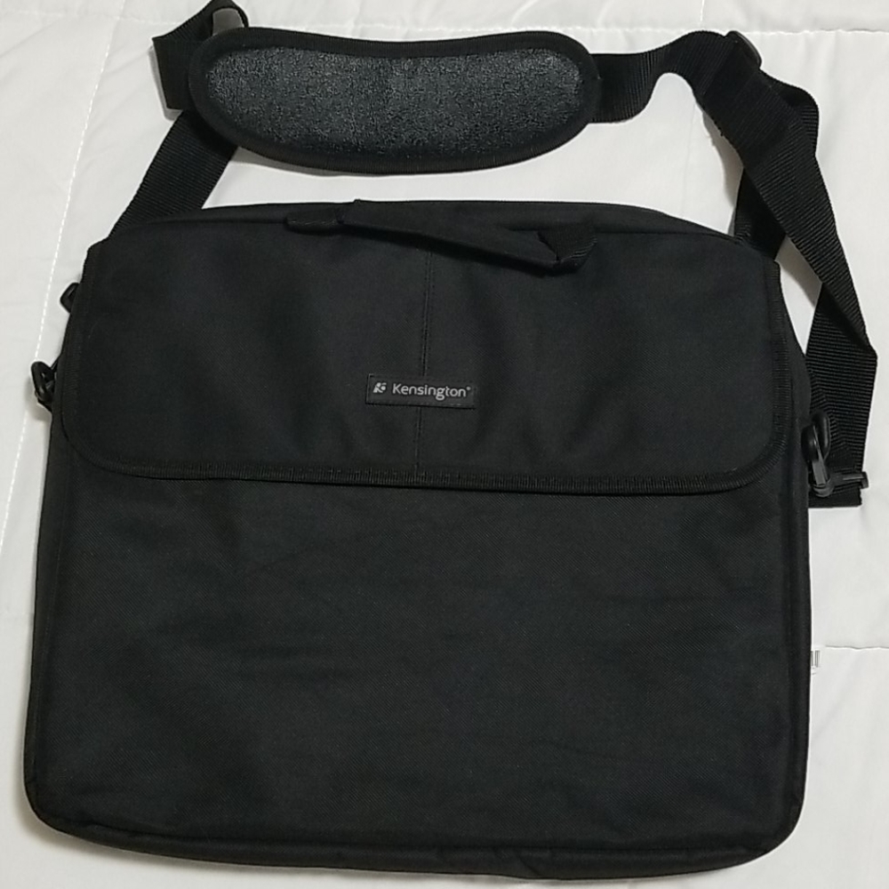 Kensington Classic Sleeve Notebook Case